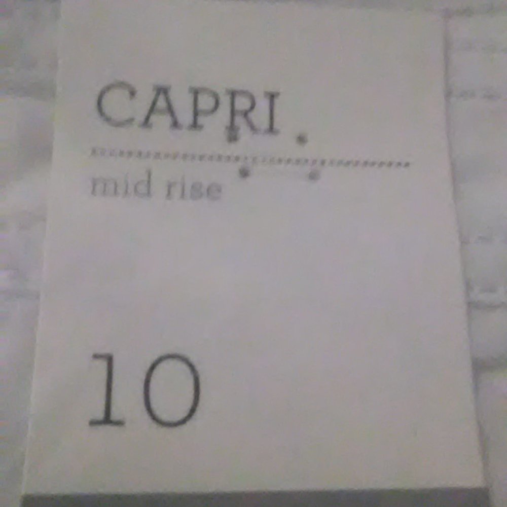 Mid Rise Capris - Picture 4 of 8